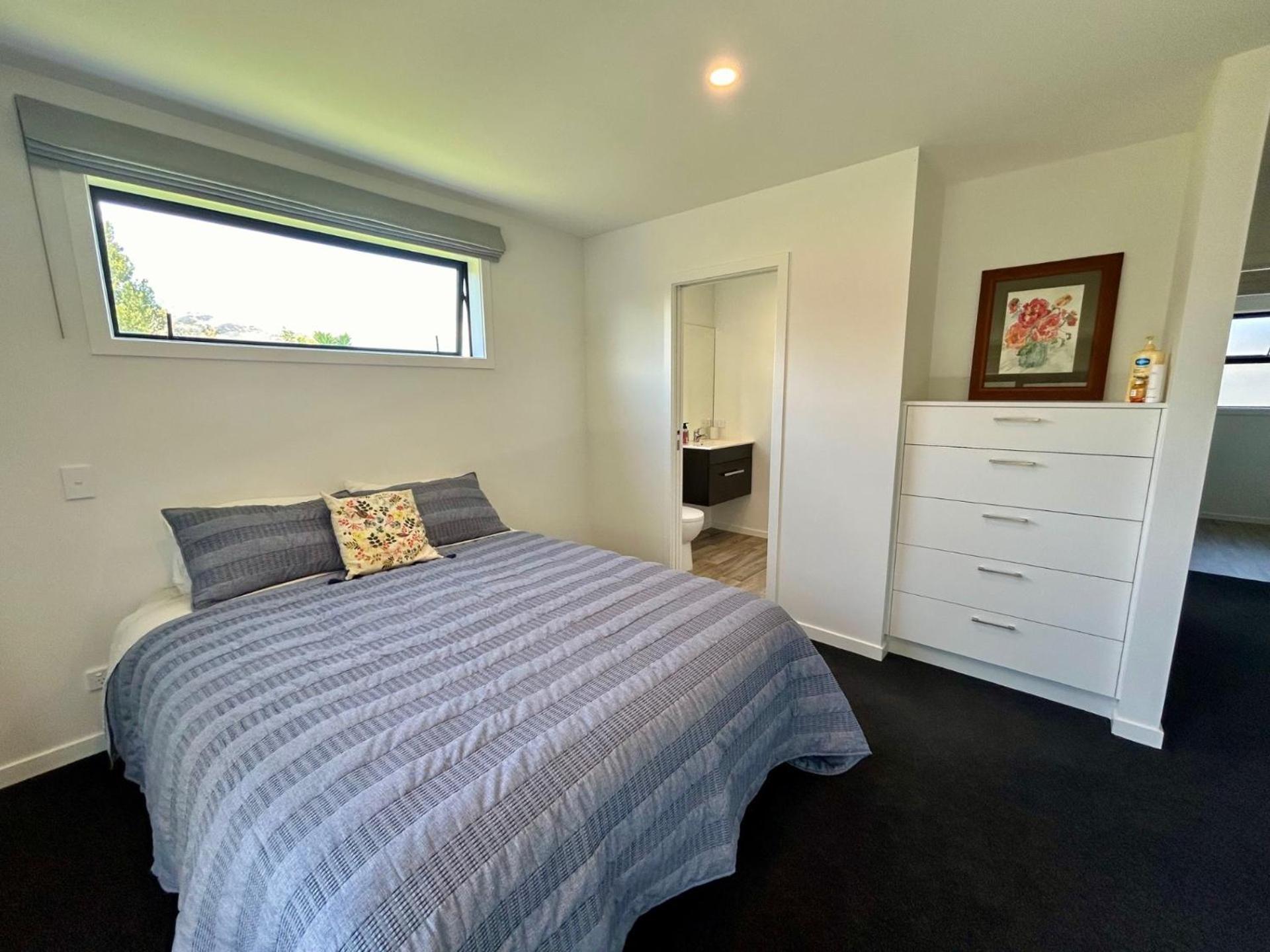 Modern Family Pad In Cromwell Villa ภายนอก รูปภาพ